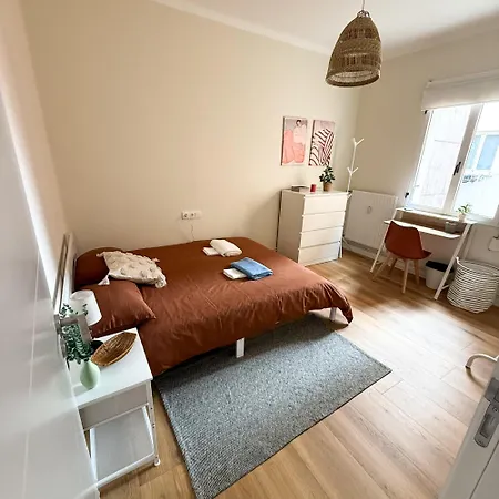 Confort Y Estilo En Apartment Ferrol