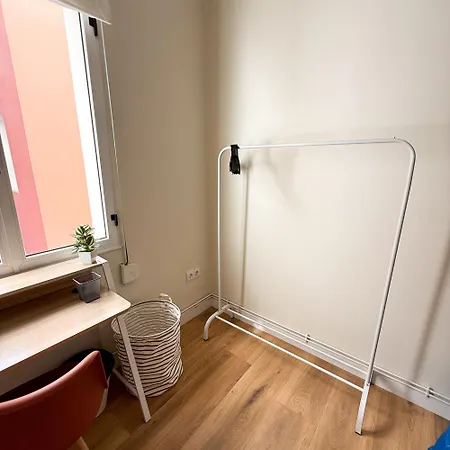 Confort Y Estilo En Lägenhet Ferrol