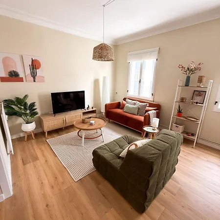 Confort Y Estilo En Apartment Ferrol